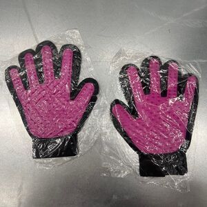 Unbranded Women's Pink and Black Gloves